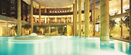 4* Mercure & Carolus Therme