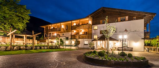 Südtirol - Wellnesstraum 4*Hotel Jonathan