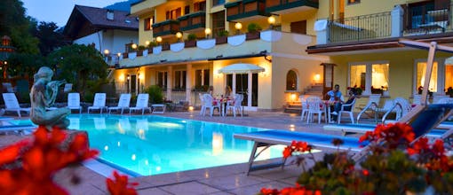 NEU:  Lago di Molveno - 4* Alle Dolomiti Boutique Lake Hotel